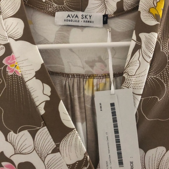 Ava Sky Cardigan - Picture 3 of 3